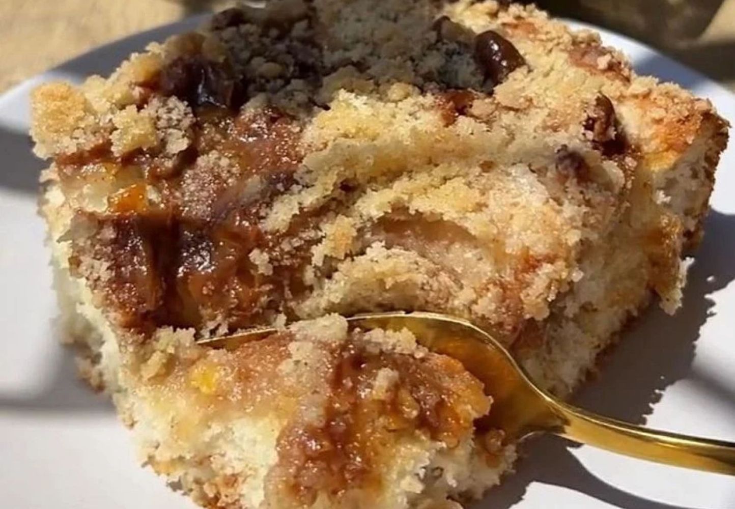 Así queda la torta alemana de banana y dulce de leche.