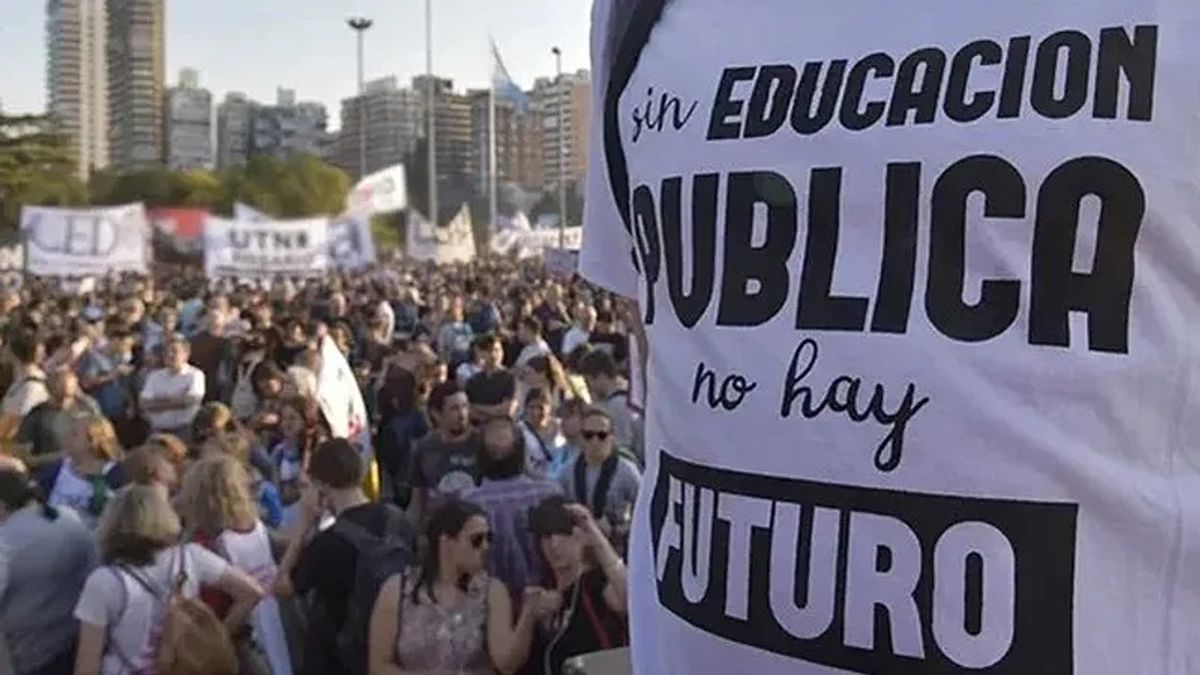 ¿Hay clases en Rosario? Paro total de 72 horas en la UTN y la UNR para ...