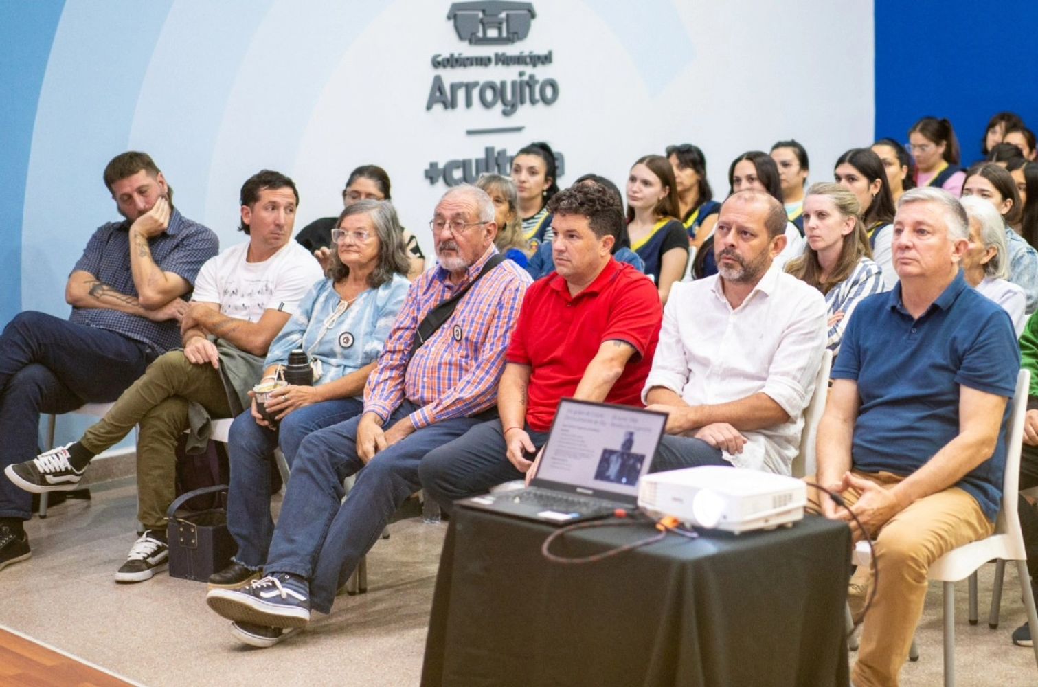 Juan Cruz Taborda Varela y Mario Aponosovich disertaron por los 50 años del Golpe Militar Arroyito