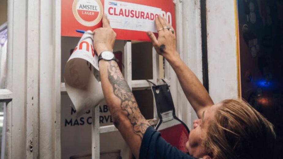 Córdoba: clausuraron kioscos, una fiesta clandestina y labraron decenas de actas