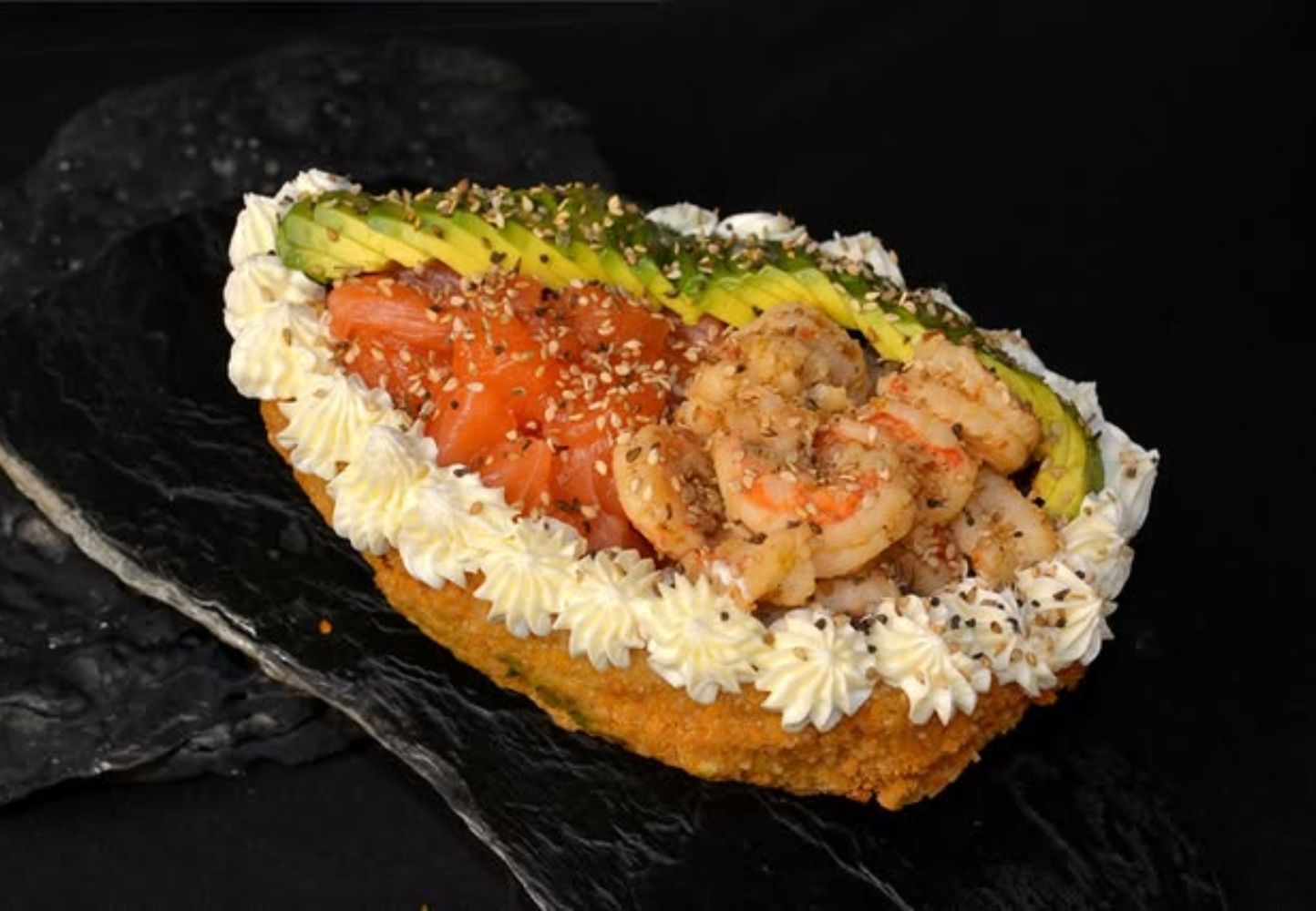 La opción más grande de huevo de Pascua de sushi.