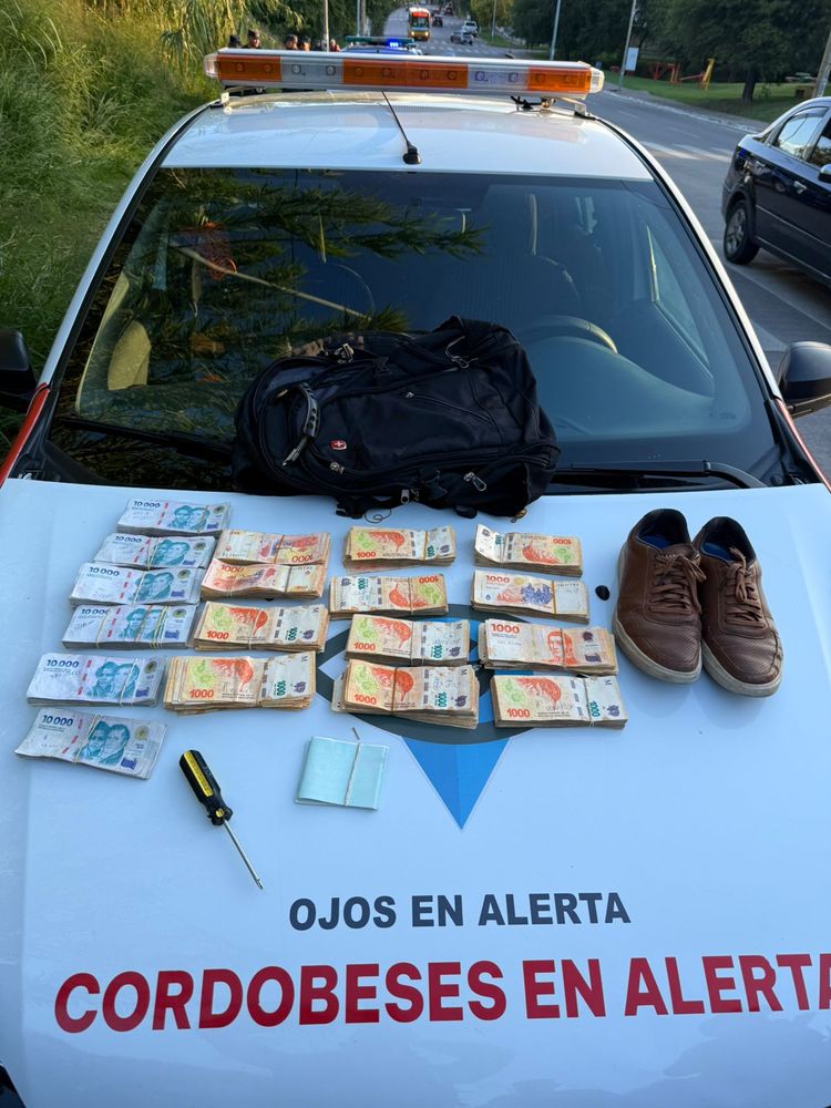 El dinero secuestrado en Quebrada de Las Rosas.