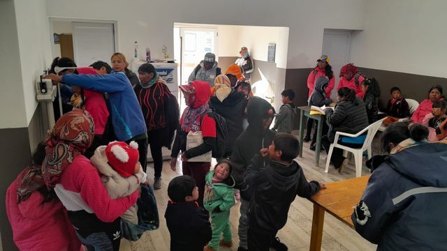 Equipos del Hospital de Belén y de la Posta Sanitaria de Aguas Calientes realizaron controles destinados a niños, niñas y adolescentes de la zona.