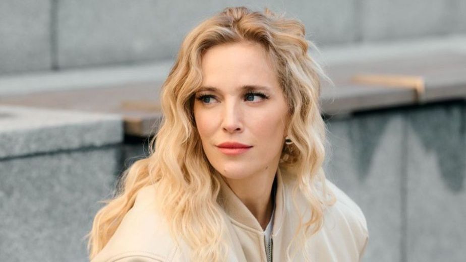 Luisana Lopilato deslumbró en el backstage de L'Oréal París y marcó tendencia con un look "effortless chic"