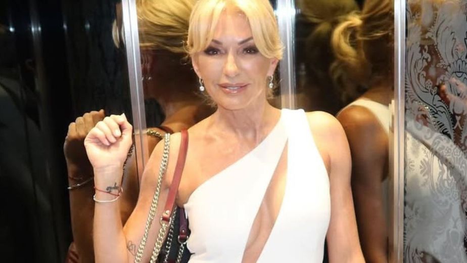 Yanina Latorre festejó su cumpleaños con un minivestido de lentejuelas y se robó todas las miradas