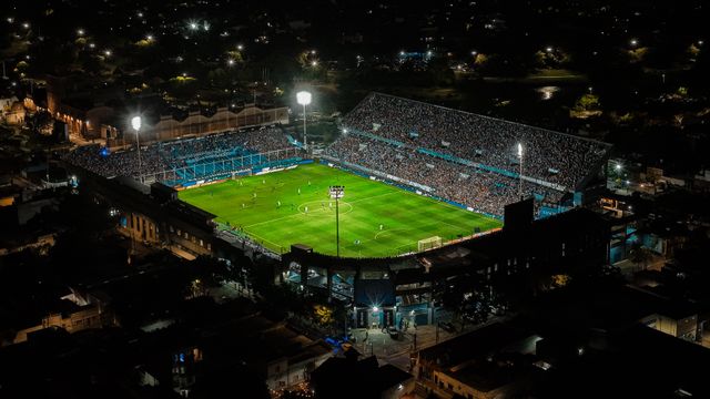 El estadio Julio César Villagra, Gigante de Alberdi
