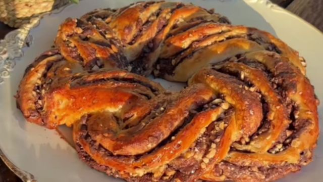 Rosca de Pascua trenzada, una opción diferente para Semana Santa.