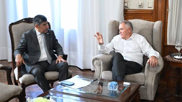 Osvaldo Jaldo y Miguel Acevedo analizaron la situación de la institución y coordinaron una respuesta conjunta entre el Poder Ejecutivo y la Legislatura.