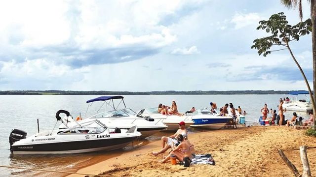 Posadas | La Justicia ordenó frenar obras en la Isla del Medio por presunto impacto ambiental.
