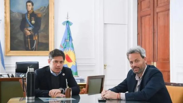 Hernán Arranz , intendente de Monte Hermoso y el gobernados Axel Kicillof.