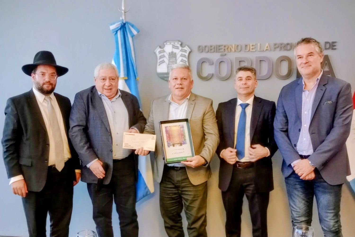 El intendente Gustavo Benedetti Arroyito se reunió con el Gran Rabino de AMIA Eliahu Hamra