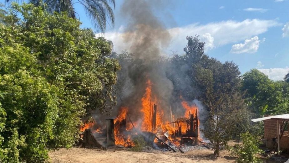 Puerto Iguazú | Un incendio destruyó por completo una vivienda en el barrio Bicentenario