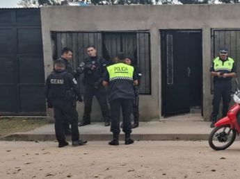 Presunto femicidio en la capital: una mujer muerta, un herido y dos detenidos