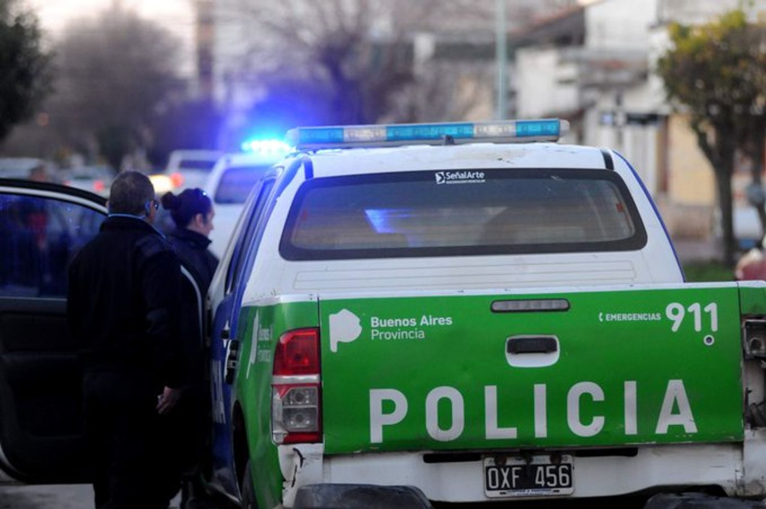 Una vecina llamó a la Policía, para el rescate del niño.