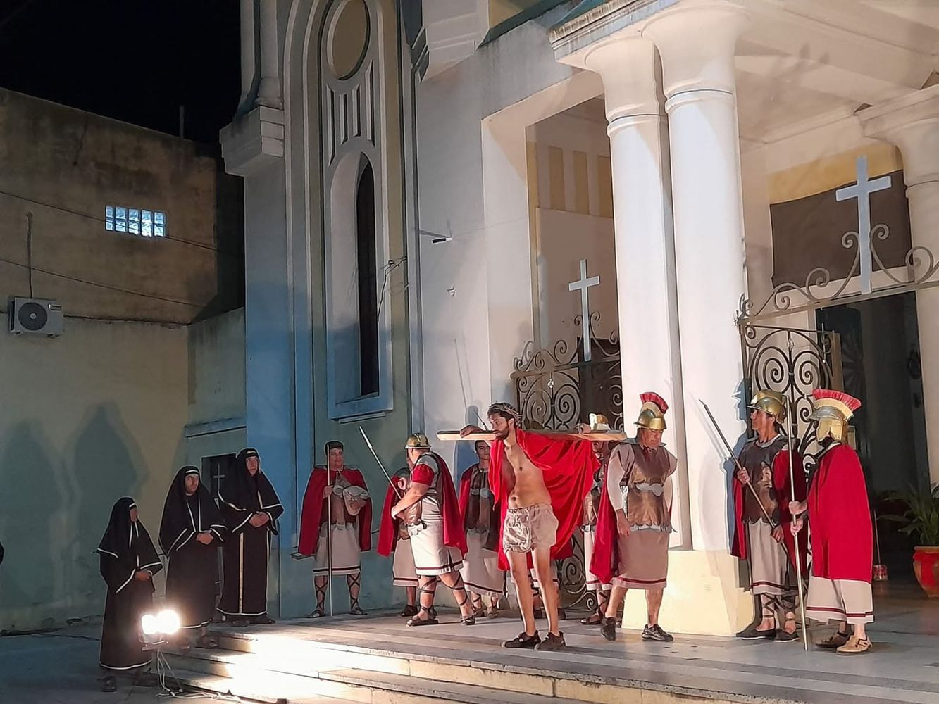 Tradicional Vía Crucis viviente en Punta Alta