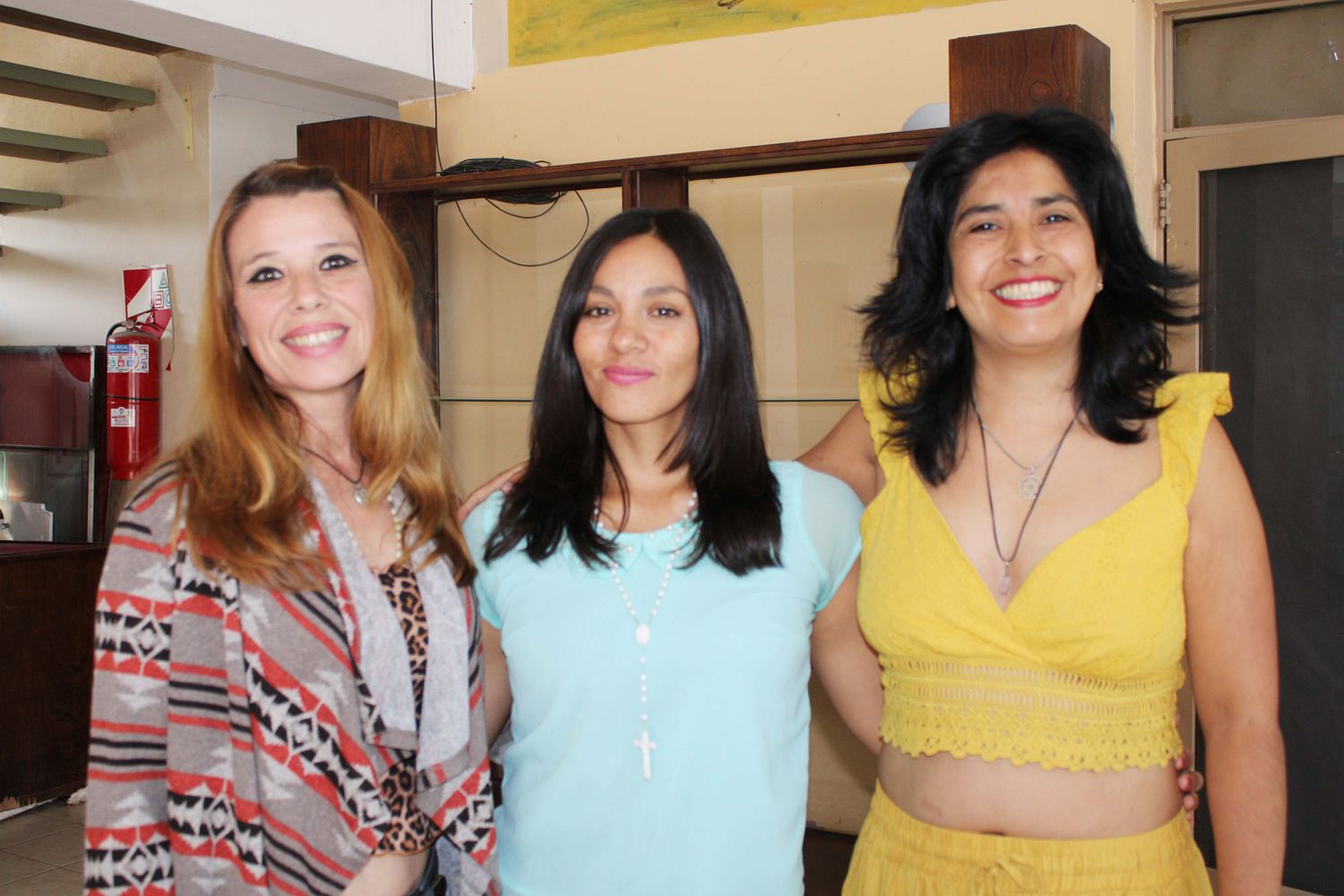 Las instructoras Norma Román, Andrea Liebeskind y Viviana Cachambe organizan "Palpalá Respira OM".
