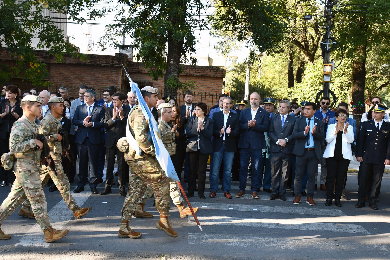 El gobernador Carlos Sadir presidió los actos en la jornada que se recordó a los 649 soldados argentinos caídos en la guerra de Malvinas, entre ellos quince jóvenes jujeños.