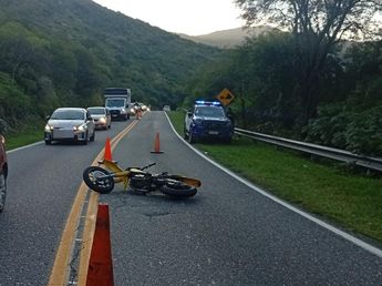 Tragedia en Córdoba: un motociclista murió luego de chocar con un auto en la ruta E-55