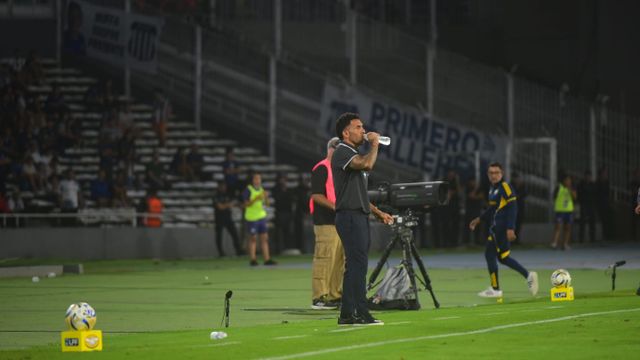  "Carlos ha hecho un gran trabajo", destacó de Tevez el presidente de Talleres, Andrés Fassi.