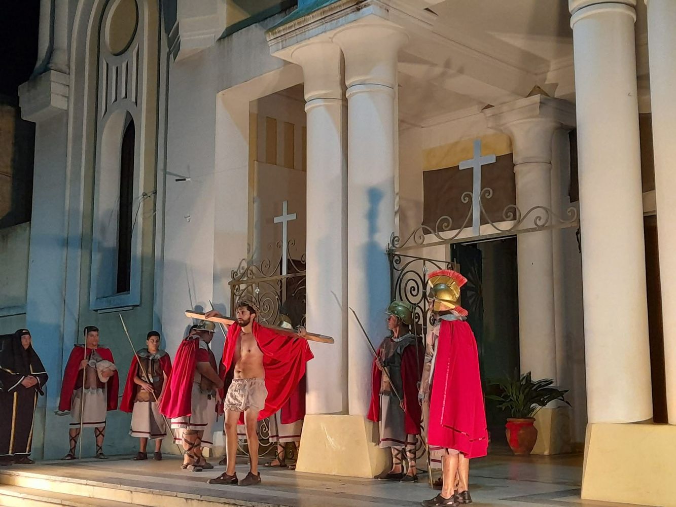 Tradicional Vía Crucis viviente en Punta Alta