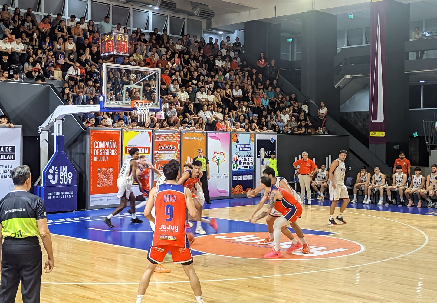 El tercer punto de la serie de playoffs entre Jujuy Básquet y Villa San Martín se disputará el martes desde las 21:30 en   el Chaco, con la llave igualada 1 a 1 y todo por definirse.