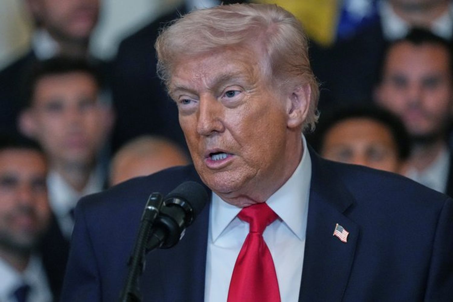 Se desató una oleada de rumores sobre la salud de Donald Trump.