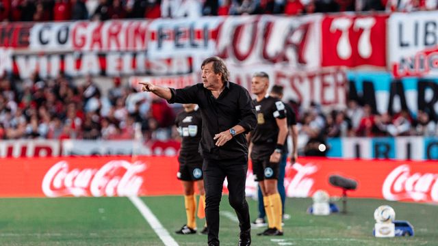 "No jugamos bien", reconoció Ricardo Zielinsiki por la goleada que sufrió Belgrano en el Monumental.