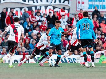 Belgrano cayó goleado ante un River que no lo dejó reaccionar en todo el partido