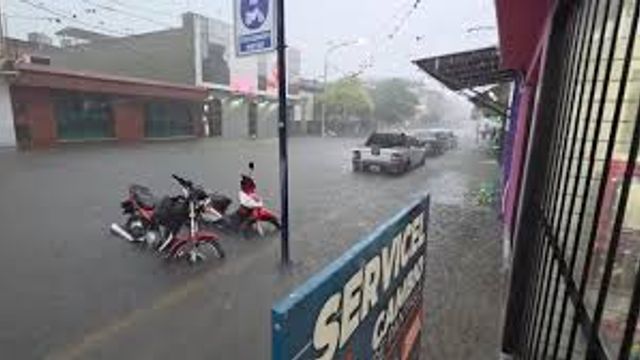 El temporal golpeó a Concepción y obligó a intervenir a los bomberos.