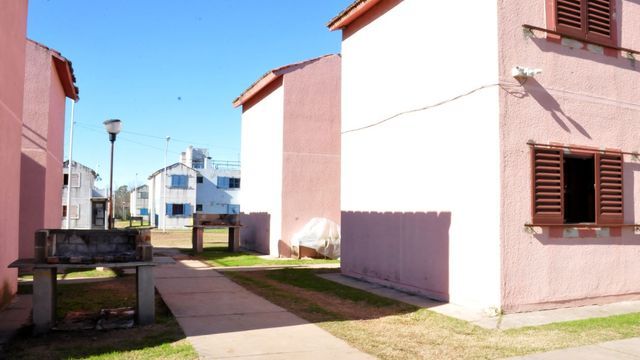 Conmoción por la muerte de un estudiante en una residencia universitaria.