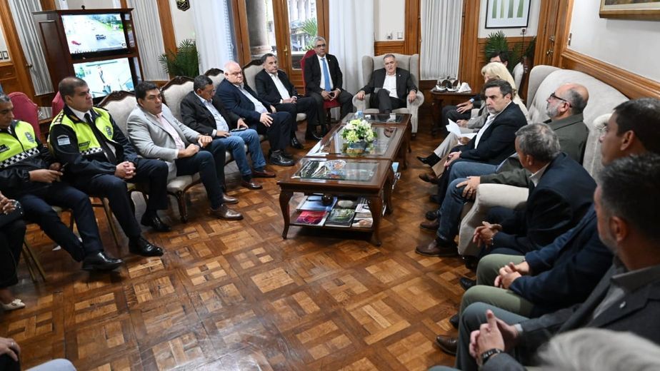 Jaldo expresó sus condolencias por las víctimas fatales del temporal en Tucumán.