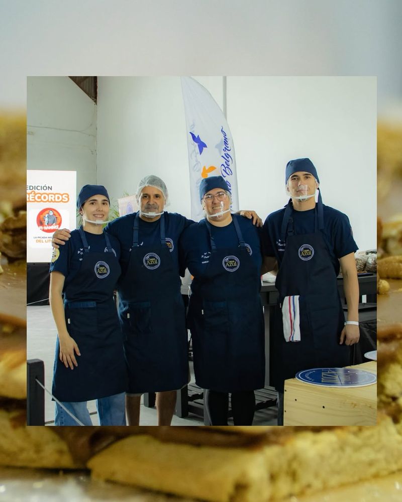 FAMILIA FERNÁNDEZ-BLANCO creadores de Alfajor gigante.