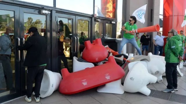 Bloqueo en el Bahía Plaza Shopping.
