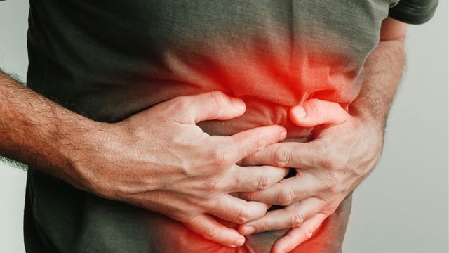 Empezó con un dolor de estómago y terminó con un diagnóstico que le cambió la vida para siempre
