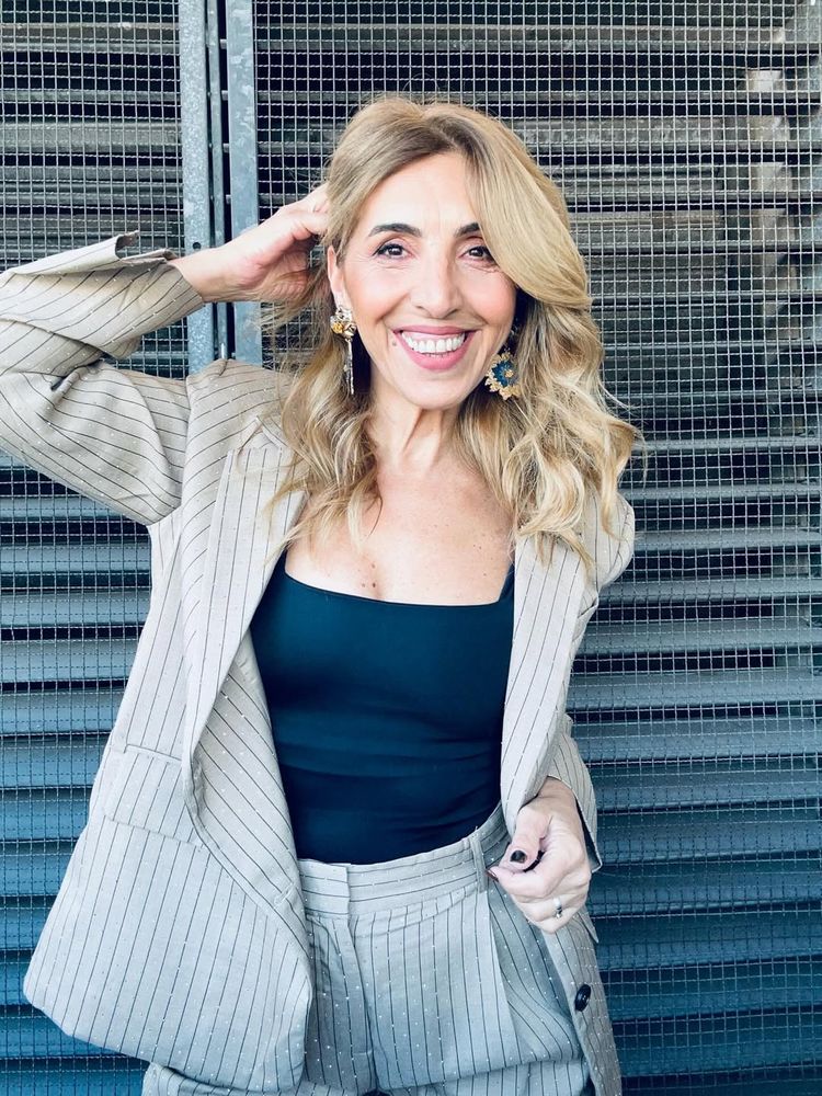 Karina Iavicoli dio cátedra de estilo con un look sastrero y marcó tendencia