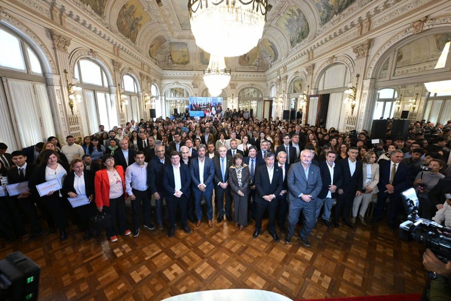 Más docentes se suman a la formación en inteligencia artificial en Tucumán.