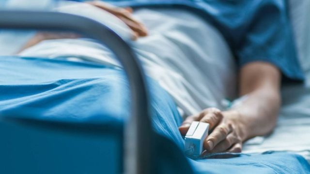 El diagnóstico inesperado que recibió un hombre que padecía dolores de estómago