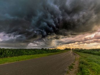 Alerta por tormenta eléctrica en Argentina: ¿qué pasará en Córdoba tras el avance del ciclón?
