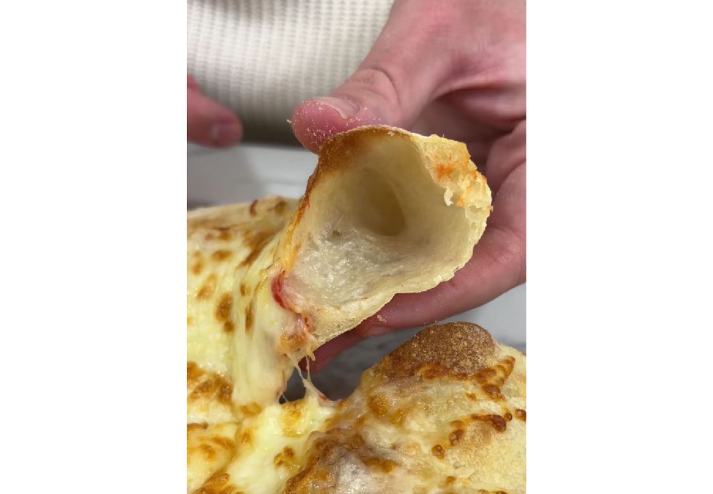 Así queda la pizza en freidora de aire.