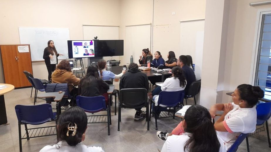 Capacitan a residentes sobre enfermedades poco frecuentes