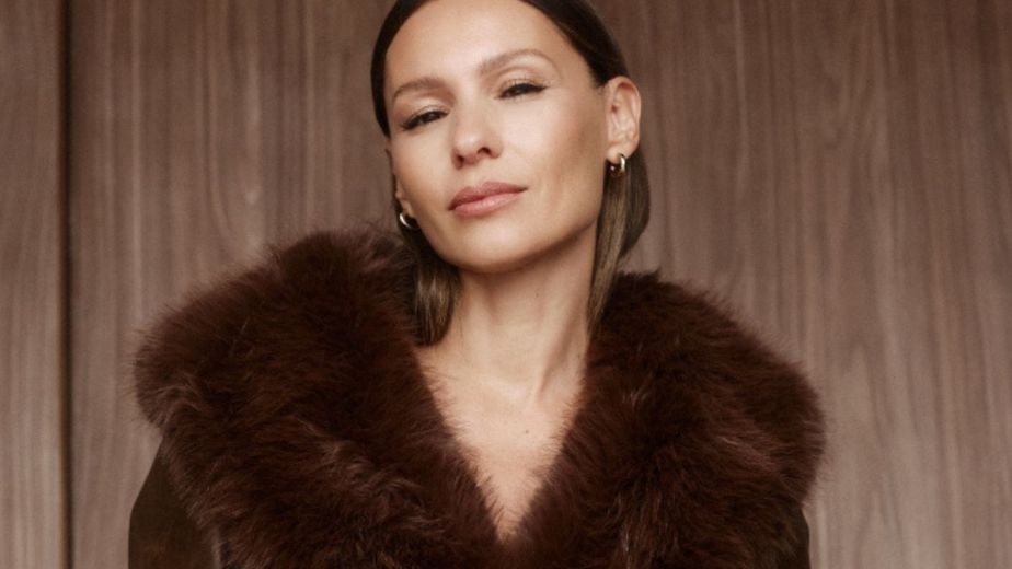 Pampita se la jugó por el color de la temporada y desbloqueó una nueva tendencia en looks