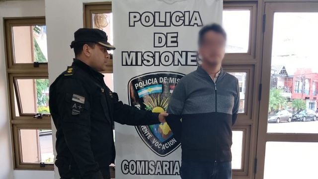 Posadas: detuvieron a un docente tras una denuncia pública que lo acusaba de abuso sexual.