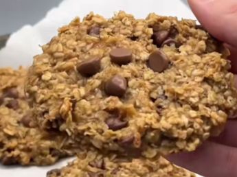 Cómo hacer galletitas con solo 2 bananas maduras: la receta sin harina ni azúcar para disfrutar de una merienda saludable