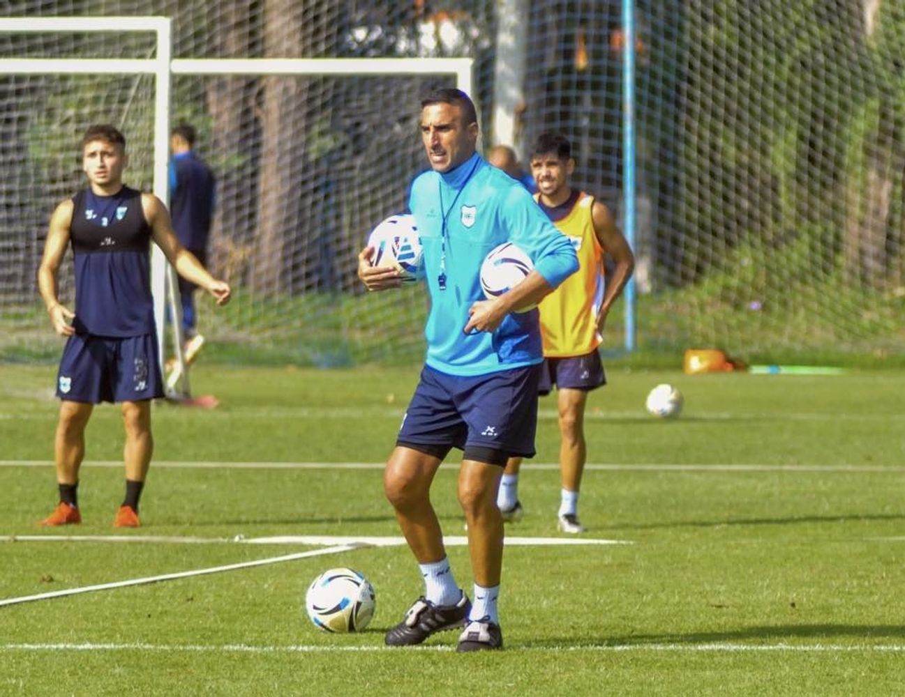 Más allá de lo táctico, la fortaleza de Gimnasia de Jujuy residir en la profundidad de su plantilla. "Trabajamos para que cualquiera esté preparado para entrar”, dijo Pellerano.