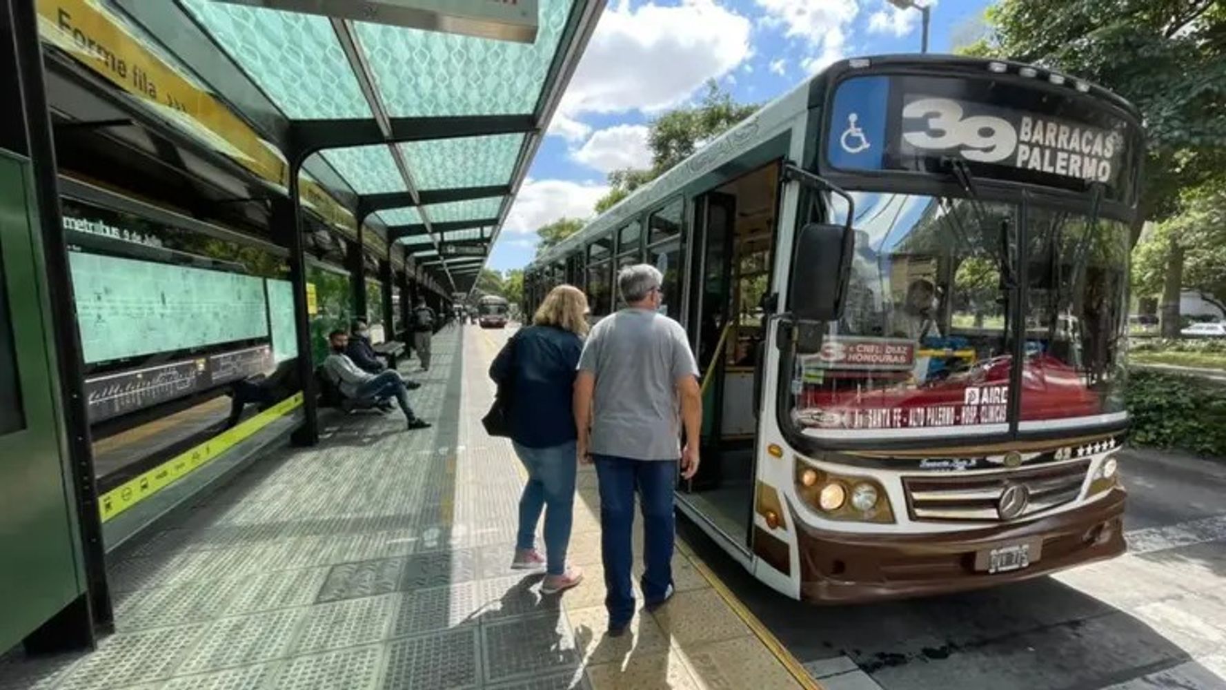 Aumento de boleto de colectivo.