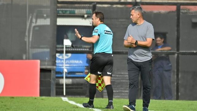 "Hicimos un partido perfecto", destacó Diego Flores, por la victoria de Instituto ante Riestra.