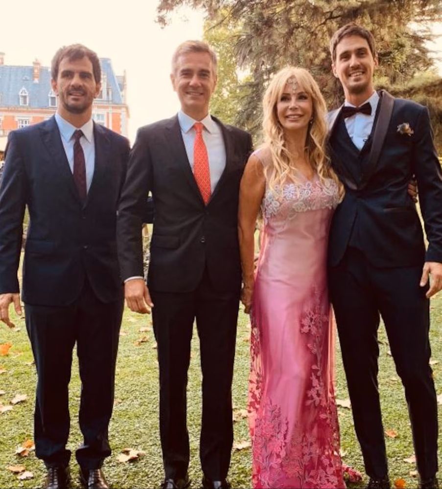 Graciela Alfano, su exesposo y sus hijos
