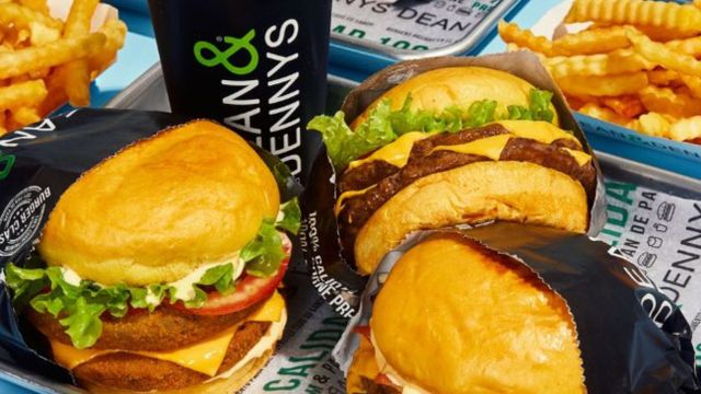 Dean & Dennys fue fulminado en Córdoba.