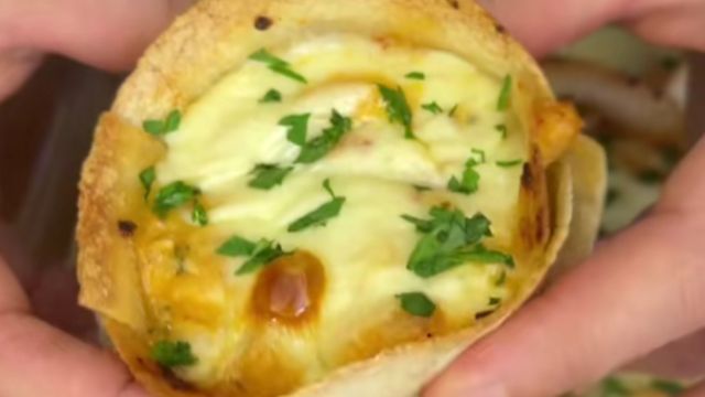 Canastitas de pollo cremosas muy fáciles de hacer.