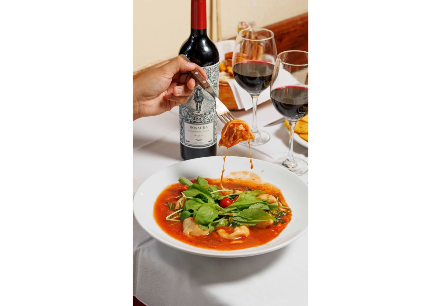 Tenedor libre de sorrentinos, la propuesta ideal para los fanáticos de la pasta.